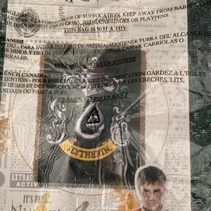 Harry Potter: Slytherin Woven Tapestry Throw